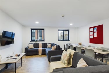 1 bed flat, Fletchamstead Highway, Canley, Coventry, CV49BY - Image 1